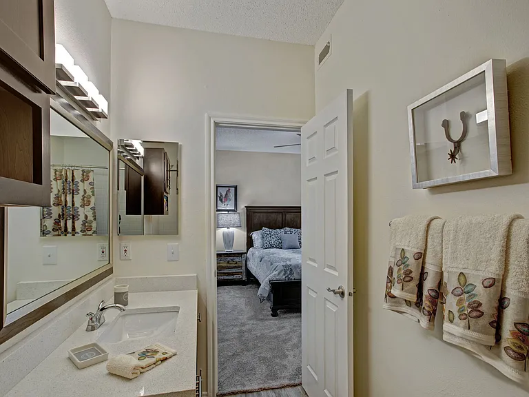 Arbors at Wolf Pen Creek Apartments — Photo 16