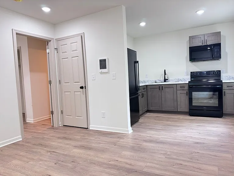 23 Proctor Dr — Photo 2