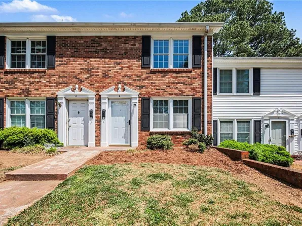 311 Salisbury St APT 4, Kernersville, NC 27284