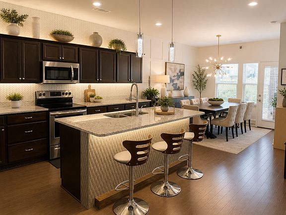 4th image of 2028 Creekland View Blvd