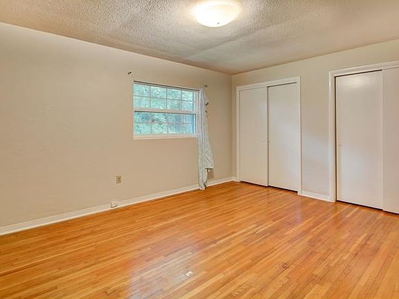 5th image of 805 N Amelia Ave