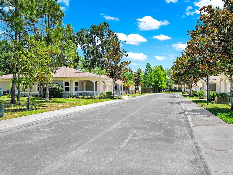 12715 Taylor Nicolas Dr — Photo 55