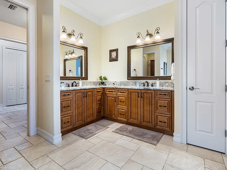 4470 Northshore Dr — Photo 20
