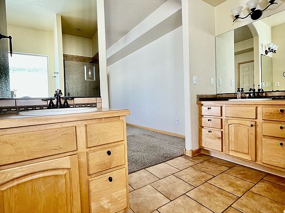 2nd image of 3318 Laguna St