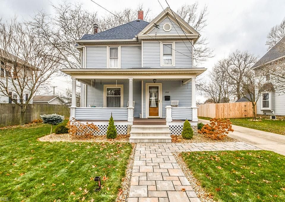 1st image of 202 Highland Ave