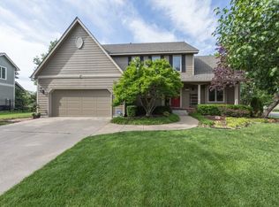 1102 N Gatewood Ct, Wichita, KS 67206