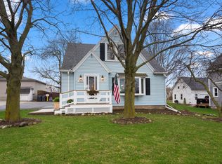 320 N Wisconsin Dr, Howards Grove, WI 53083