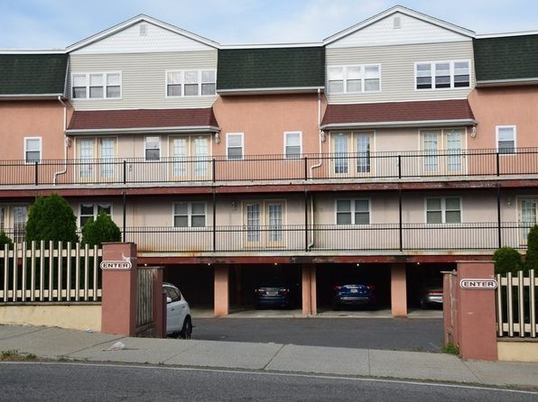 223 Clinton St APT 10, Brockton, MA 02302