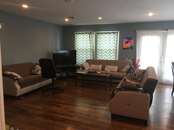 2nd image of 13 Montclair Ave APT 1
