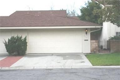 1st image of 4616 Woodbend Ln