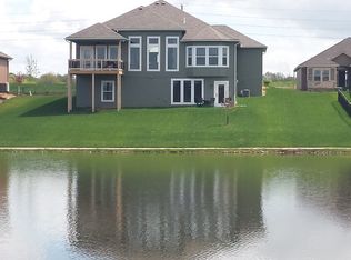 806 SW Powell Dr, Oak Grove, MO 64075