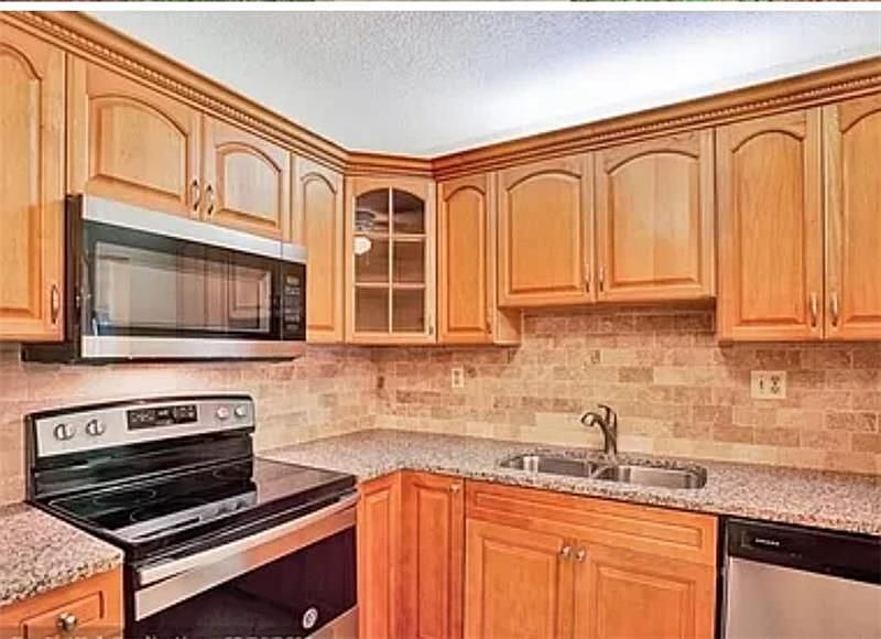 1st image of 4163 NW 90th Ave APT 104