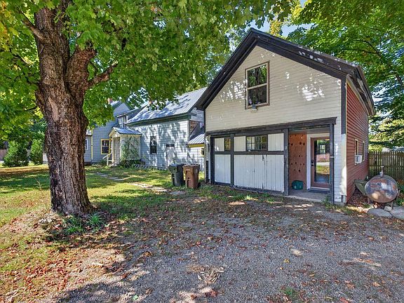 3rd image of 307 Buxton Road