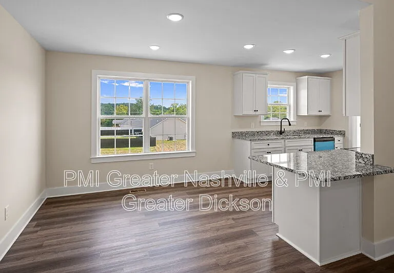 1014 Northside Dr — Photo 9