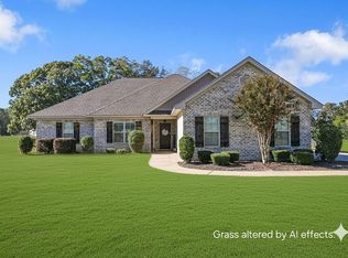 474 Jennifer Ln, Deatsville, AL 36022