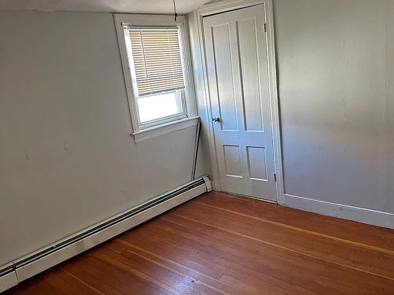 3 Osborn St #3 — Photo 2