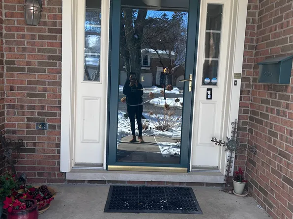 616 Windham Ln #Basement, Naperville, IL 60563