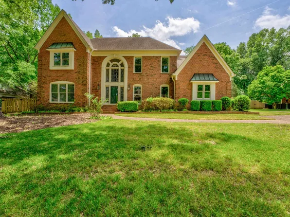 9481 Dogwood Estates Dr, Germantown, TN 38139