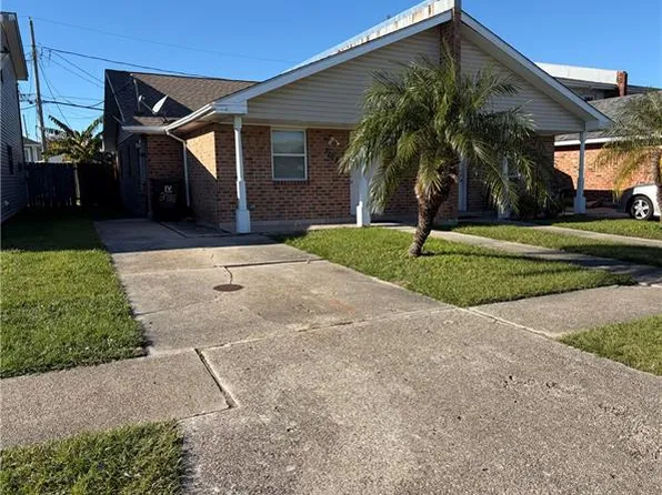 3708 Shangri La Dr, Chalmette, LA 70043