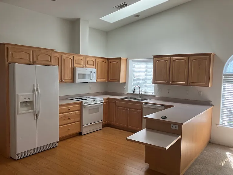 3123 SW University Rd #1 — Photo 5