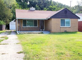 1430 N Old Manor Rd, Wichita, KS 67208