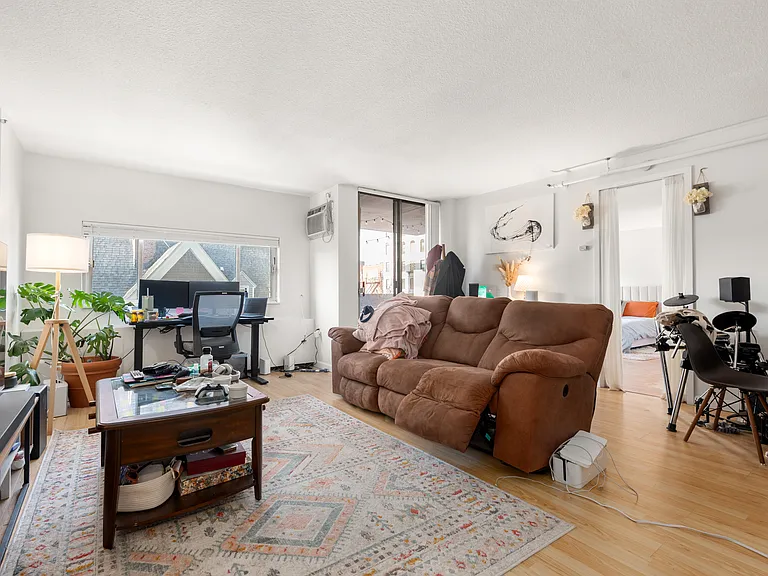 872 Massachusetts Ave #303 — Photo 5
