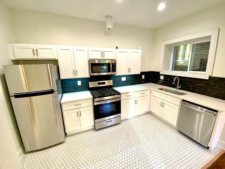 1266 S Brook St #1 — Photo 5