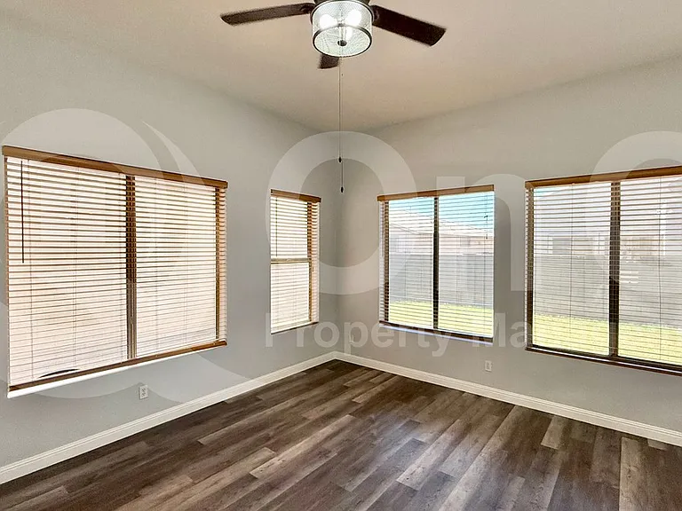 9231 E Lindner Ave — Photo 7