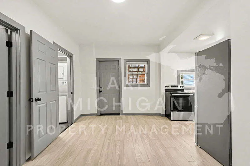 1 bed, 1.0 bath, $1,295 — Photo 4