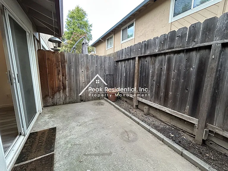 5814 Shadow Creek Dr #1 — Photo 19