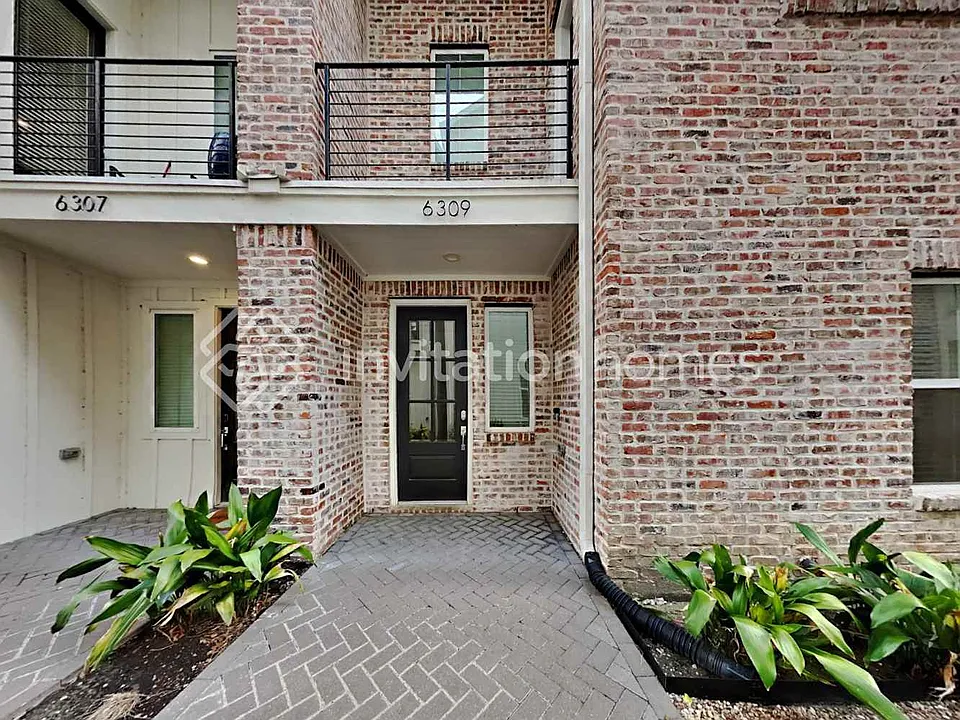 6309 Paddington Bend Dr
