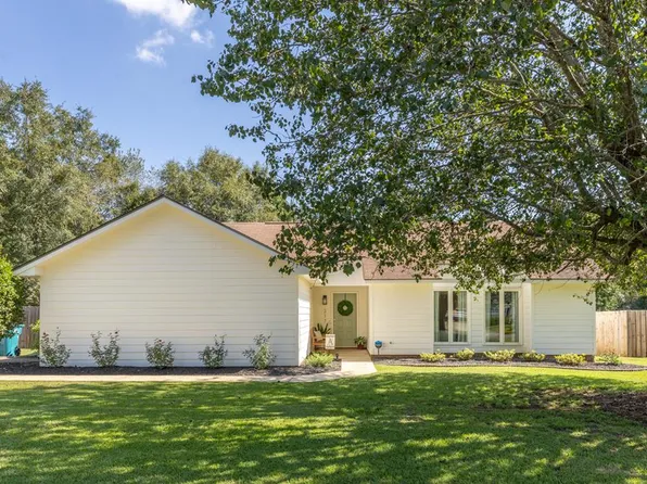 217 Forestside Cir, Americus, GA 31709