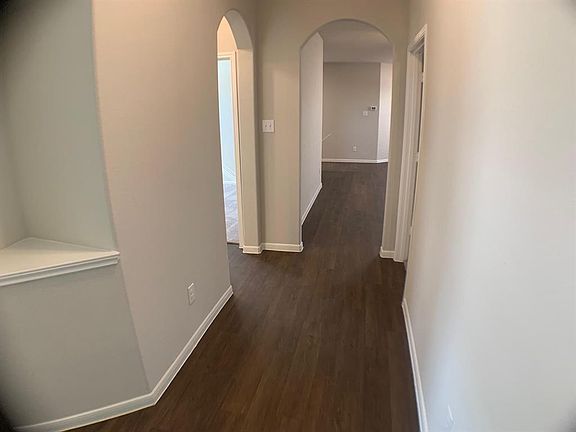5th image of 2121 Windy Grove Dr