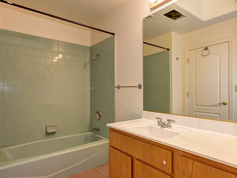 1911 Atlantic Ave — Photo 20