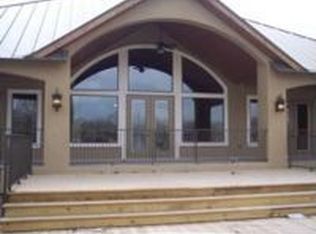 126 Spyglass Rd, Mc Queeney, TX 78123