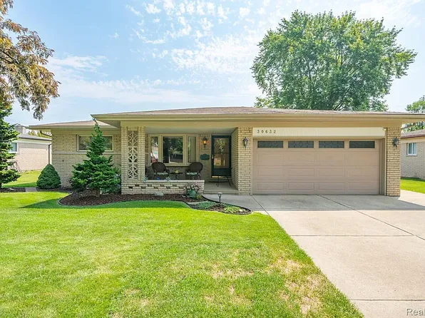 30632 Ohmer Dr, Warren, MI 48092