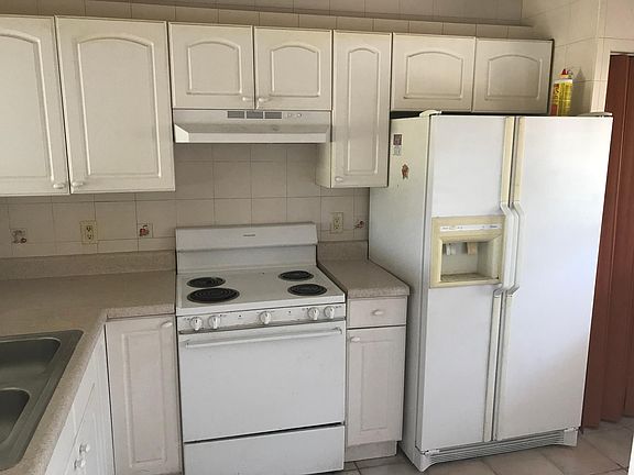 3rd image of 860 NE 207th Ter APT 205
