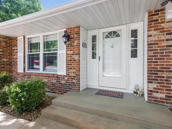 20 Valley Dr, Union, MO 63084