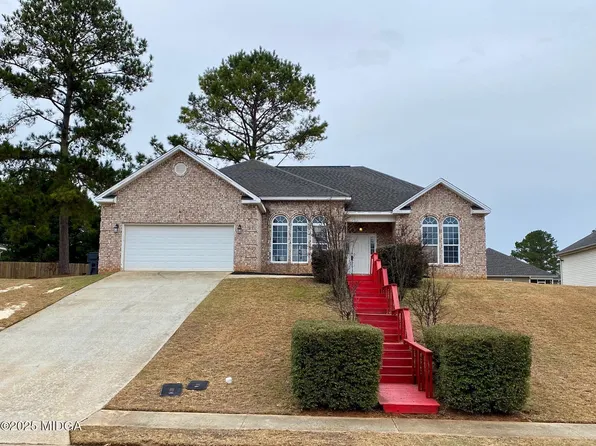 620 Amberley Ct, Kathleen, GA 31047