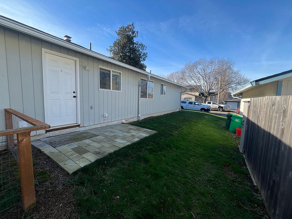 Back of unit