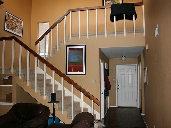 4th image of 2504 Villa Ct