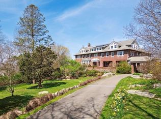 12 Edgemoor Rd, Gloucester, MA 01930