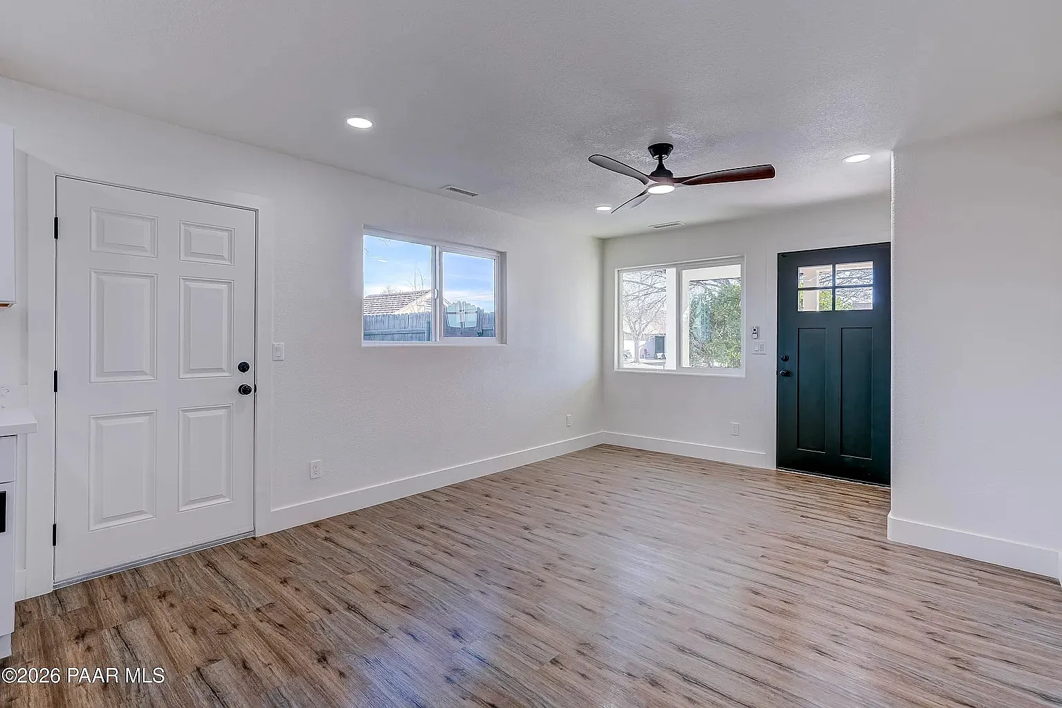 2 bed, 1000 sqft, $2,000 — Photo 4