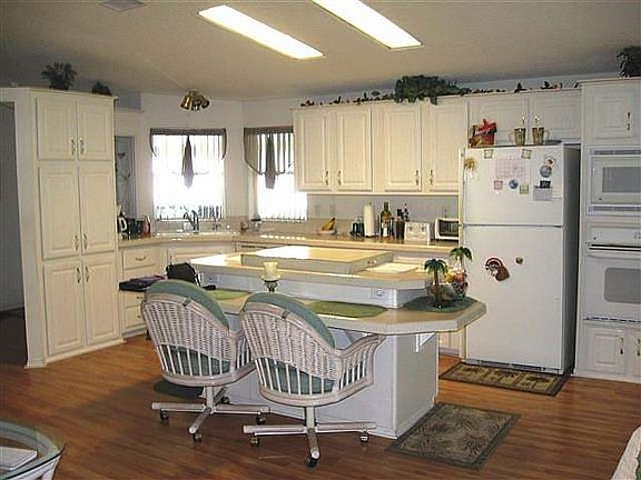 3rd image of 144 Deer Run Lake Dr