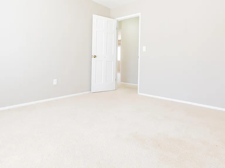 15222 Kempwood Dr — Photo 24