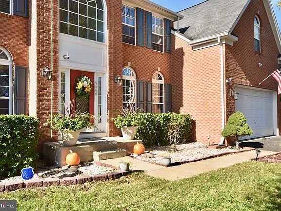 2nd image of 9568 Ballagan Ct