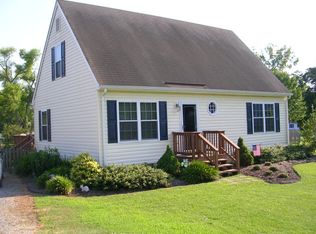 47 Double Cross Ct, Mathews, VA 23109