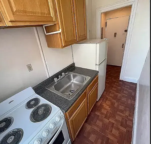 725 9th Ave #2A — Photo 9