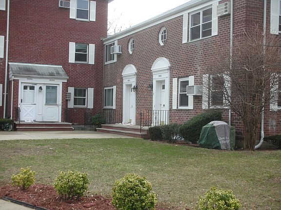 3rd image of 26160 Langston Ave #2nd