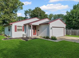 305 Royal Ct, Champaign, IL 61821